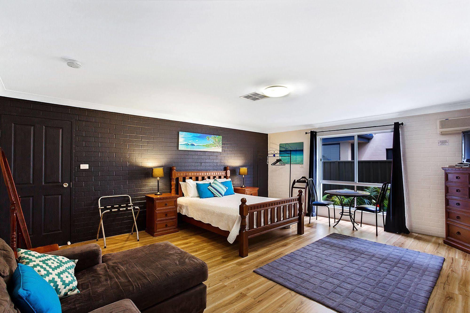 סלמנדר ביי Salamander Beach Accommodation - Adults Only מראה חיצוני תמונה
